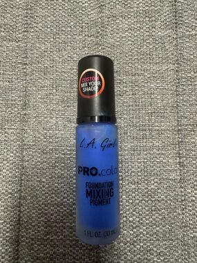 LA Girl PRO.color Foundation Mixing Pigment - Blue